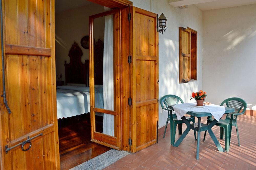 Villa Caterina B&B Pedara Exteriör bild